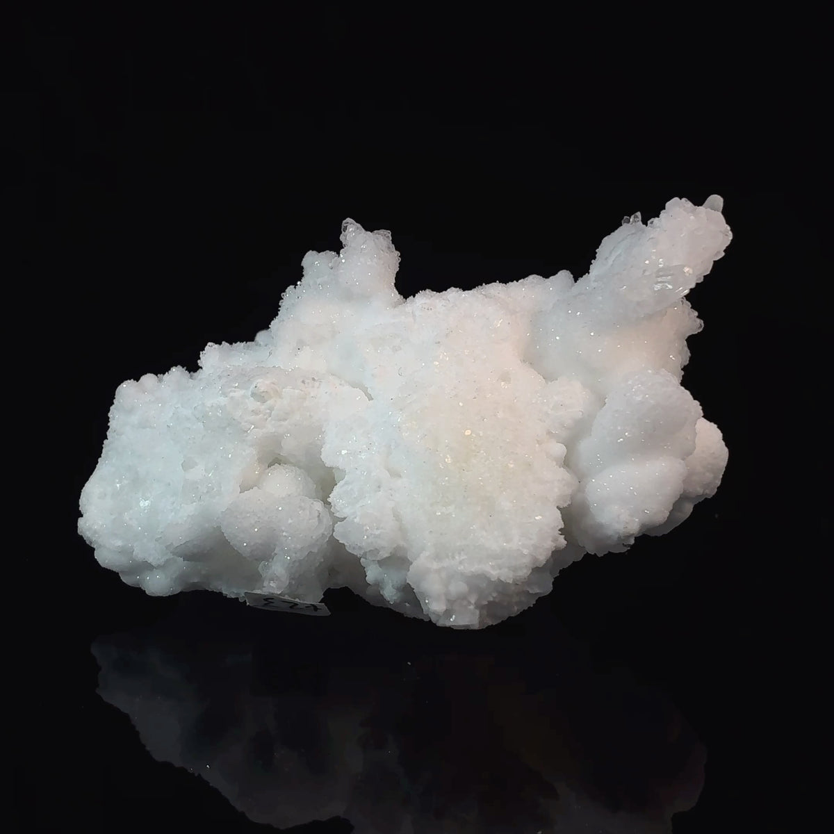 Natural white aragonite crystal mineral specimen from Mexico, 61 grams, measuring 62 x 36 x 41 mm