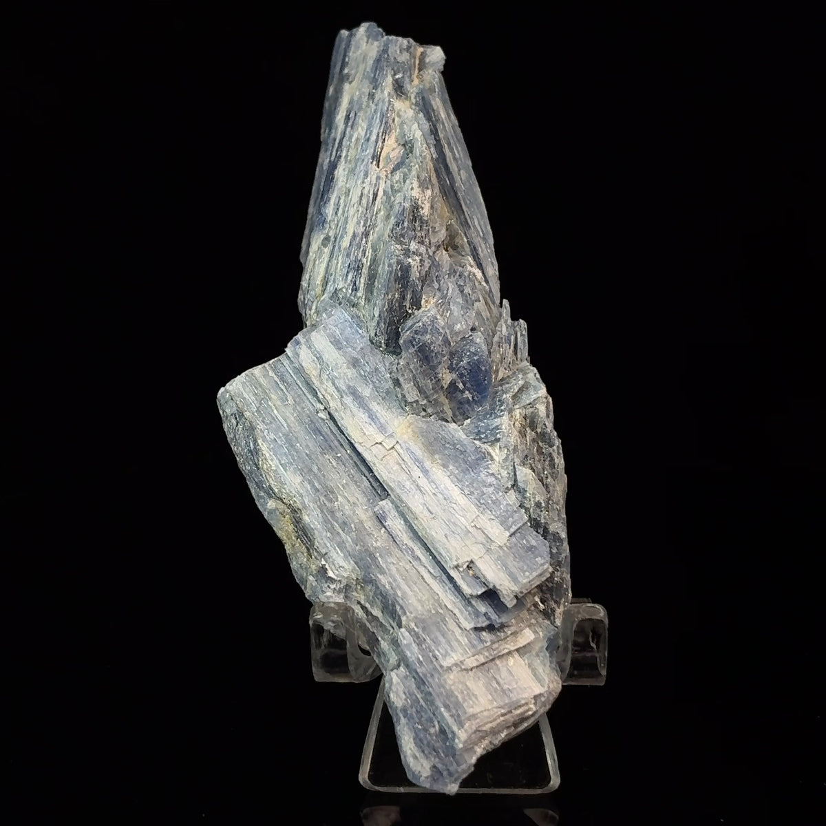 Natural blue kyanite crystal mineral specimen from Brazil, 55 grams, measuring 93 x 34 x 19 mm