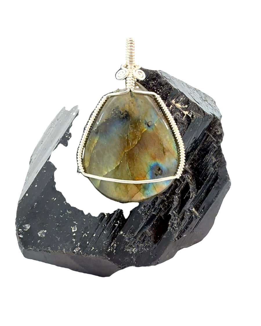 Wire-Wrapped Pear Labradorite Pendant in Silver