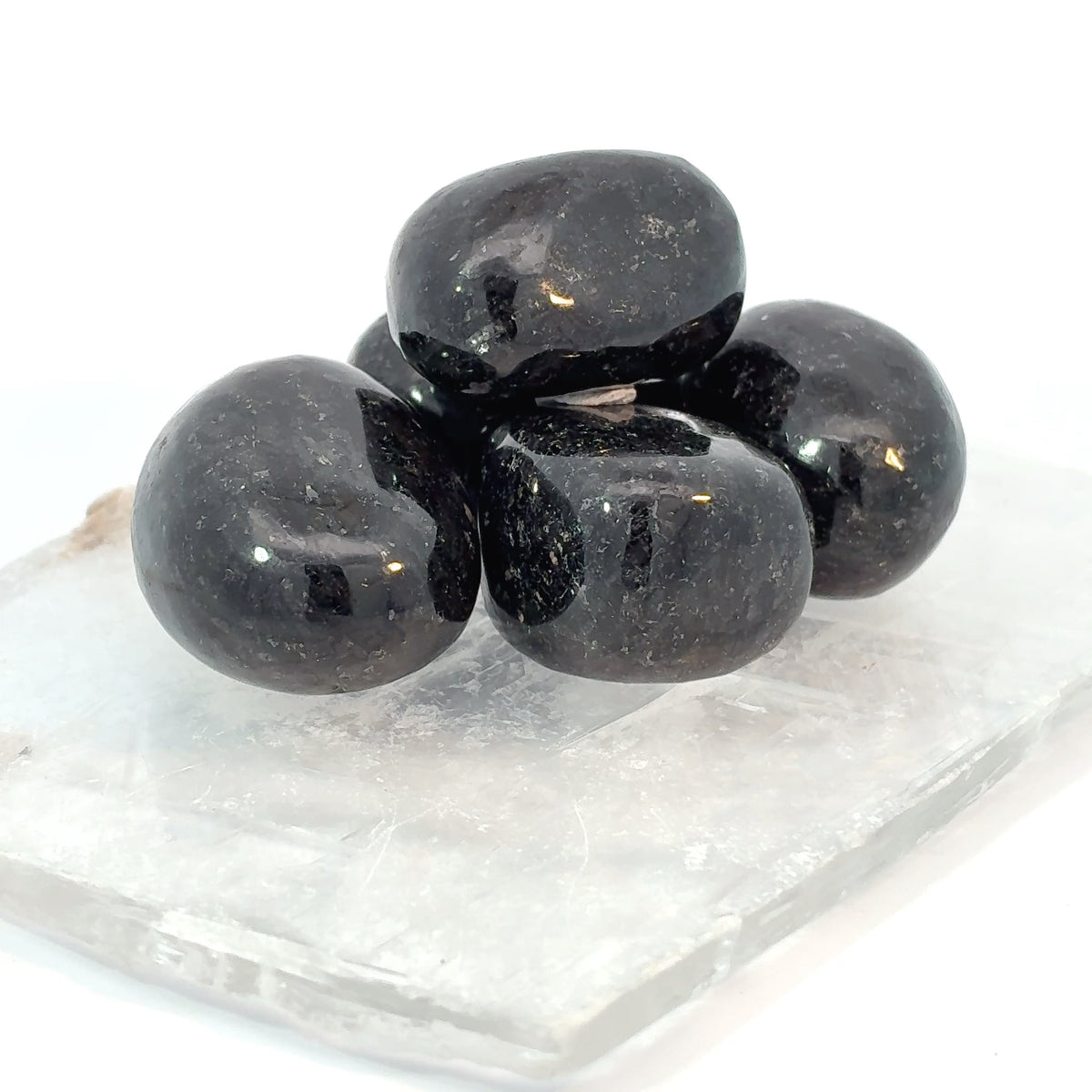 Tumbled Nuumite