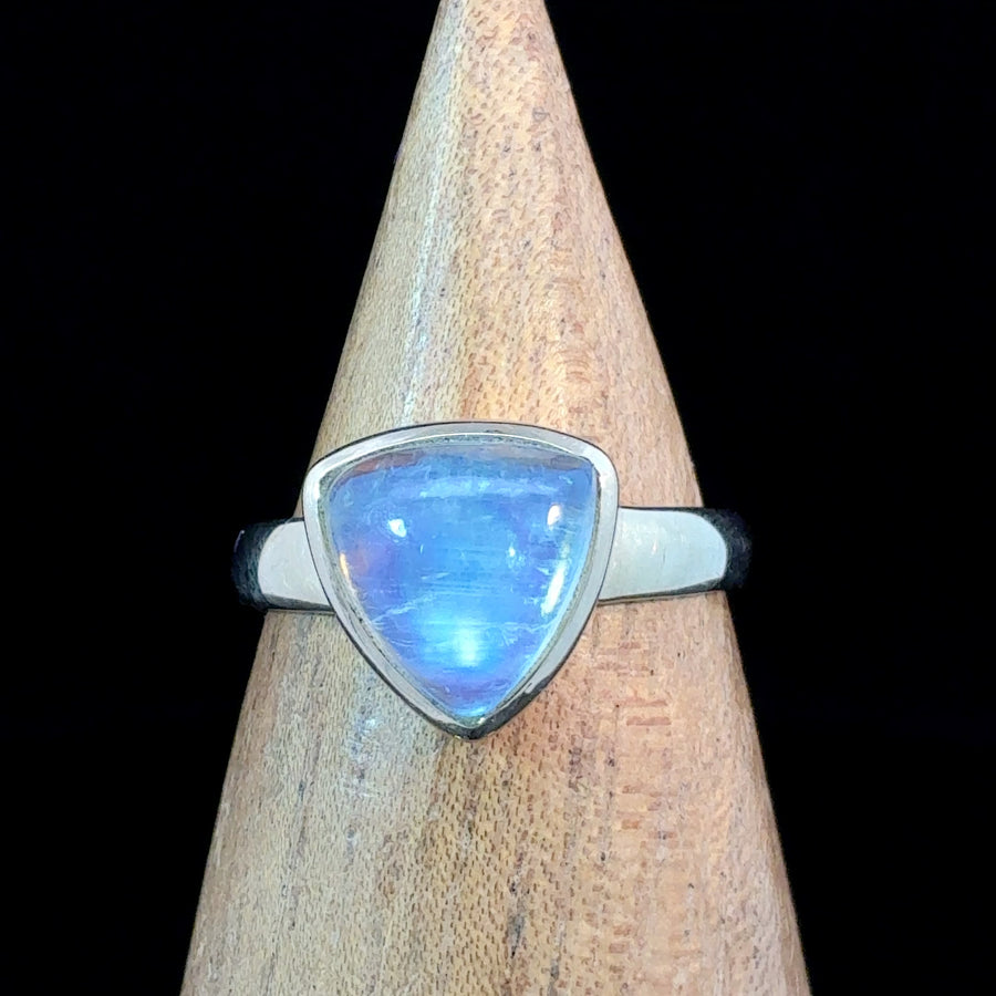 Natural triangle moonstone ring in solid 14K gold size 6.75 featuring luminous blue-white adularescence.