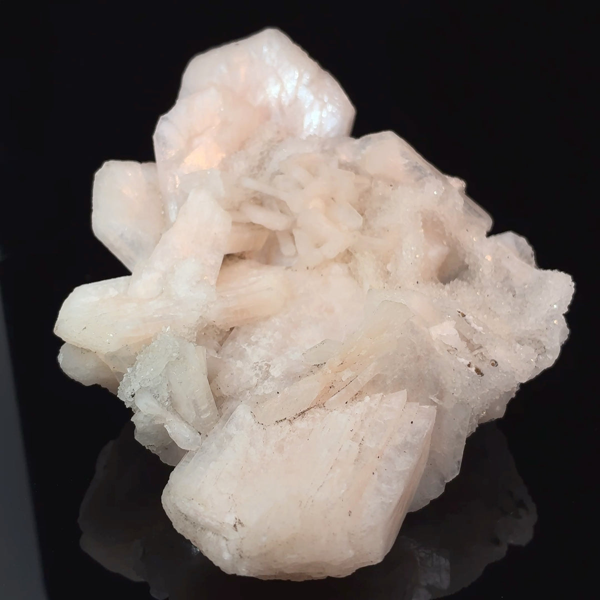 Natural Stilbite and Apophyllite mineral specimen from India, 200 grams, measuring 93 x 85 x 56 mm
